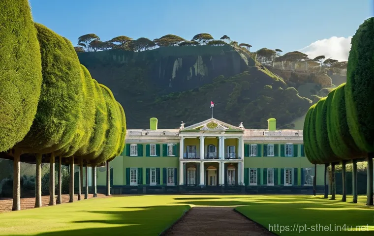 세인트헬레나 역사적 유적지 - **St. Helena Arrival and Jamestown Charm:** A captivating panoramic view of St. Helena Island from a...